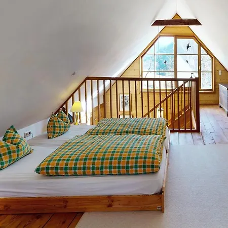 Alpine Guesthouse: Charming Forest Retreat * Stanz Im Murztal