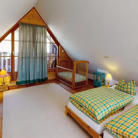 Alpine Guesthouse: Charming Forest Retreat Holiday home Stanz Im Murztal