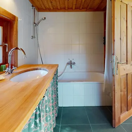 別荘 Charmantes Gaestehaus Am Waldrand In Alpiner Lage Siehe Auch Zweites Objekt Gaestewohnung In Altem Stanz Im Murztal