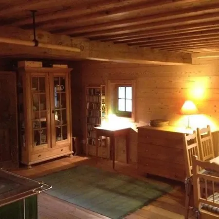 Charmantes Gaestehaus Am Waldrand In Alpiner Lage Siehe Auch Zweites Objekt Gaestewohnung In Altem